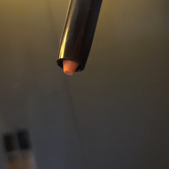 Bare Minerals Lip Quickie Shell - Picture 4 of 4